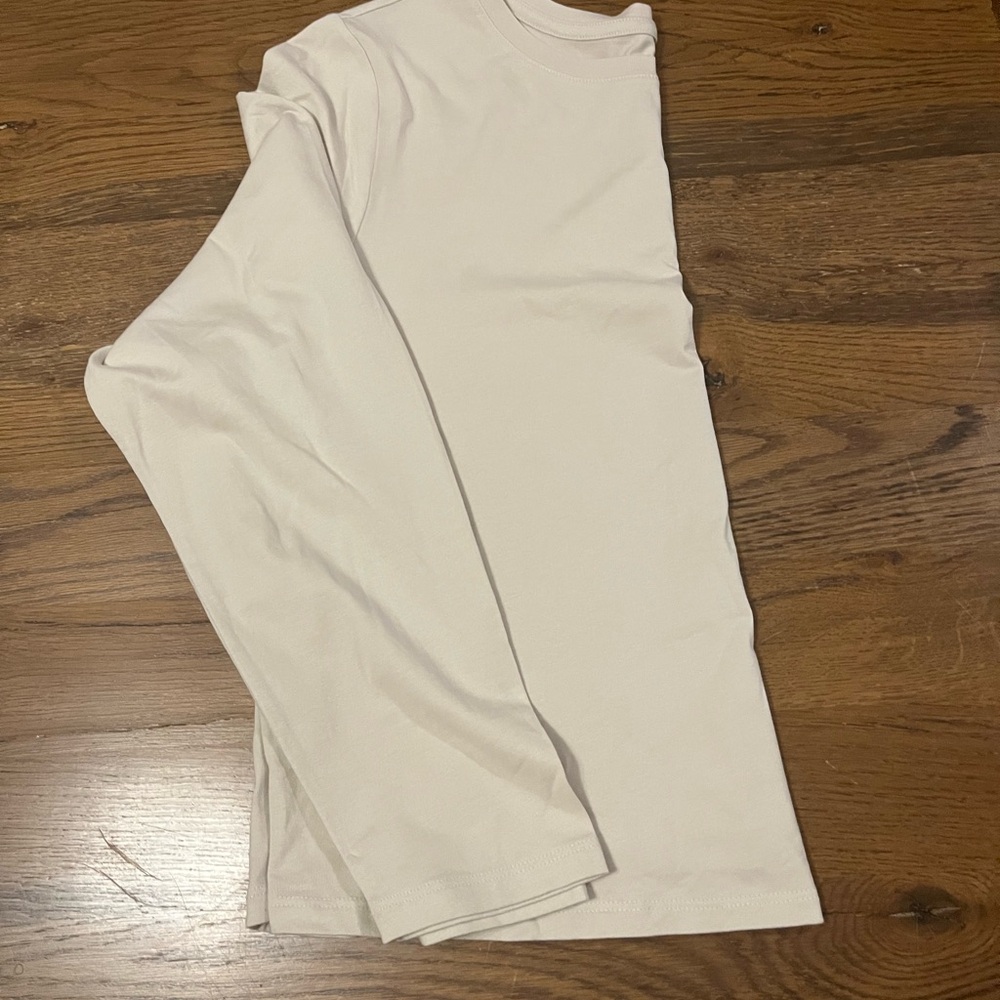 # 48- Old Navy Cream Fitted Long Sleeve Tee
PTP 23